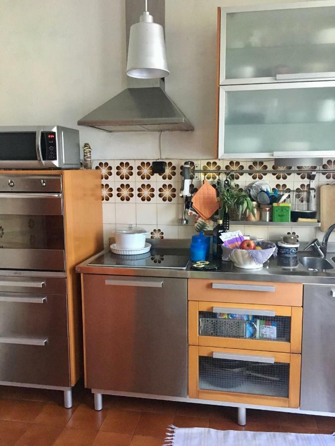 Bed and Breakfast Il Nido Della Rondine Leivi Exterior foto