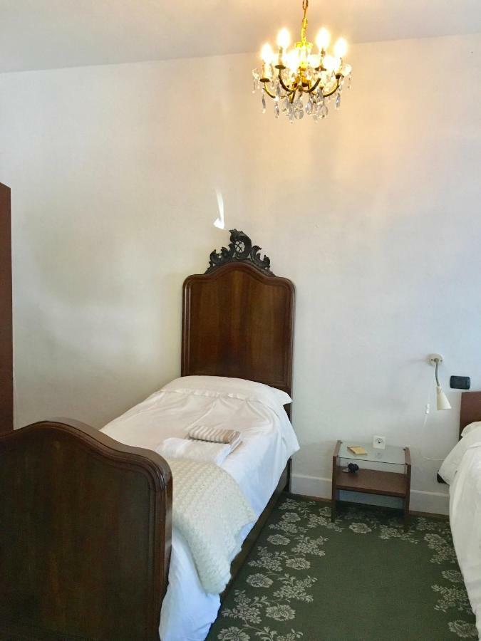 Bed and Breakfast Il Nido Della Rondine Leivi Exterior foto